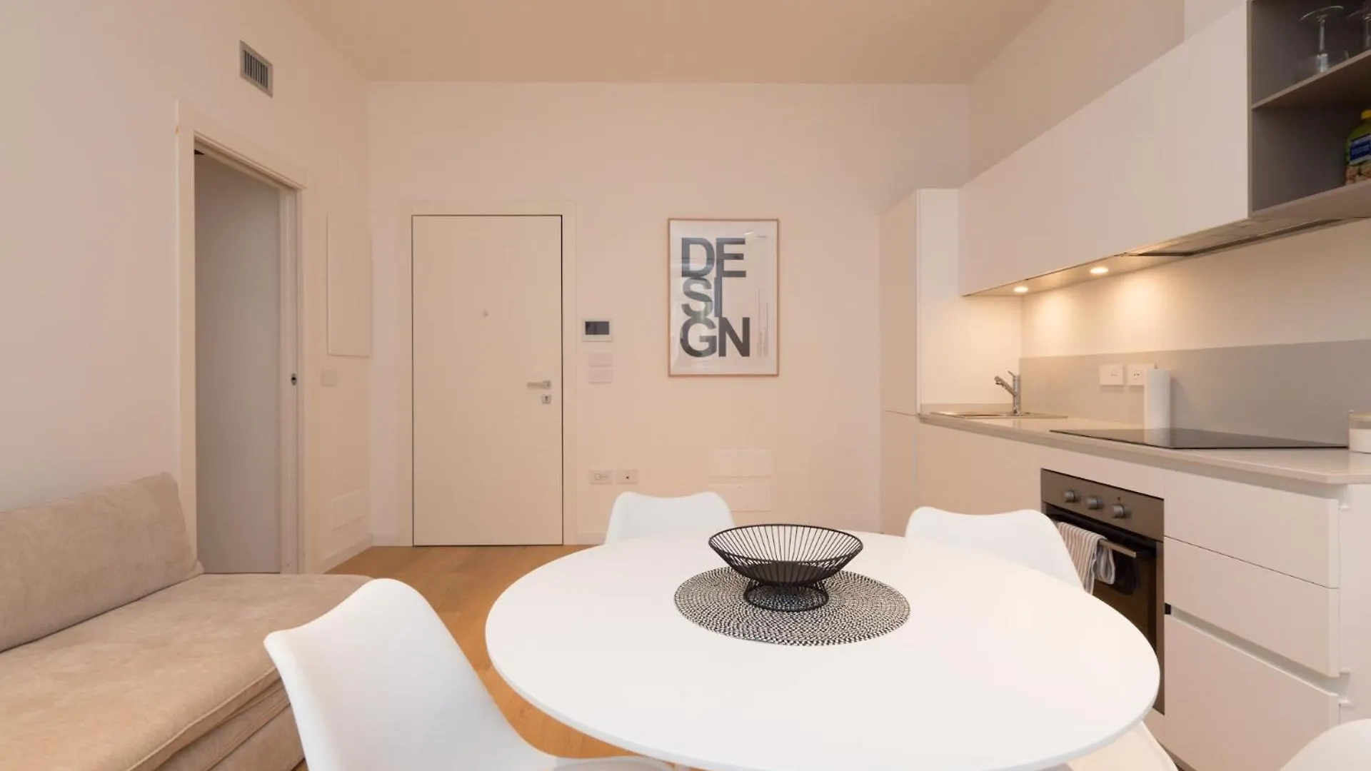 Апартаменты Xenia Milano - 2Rooms Apt In Via Petrella 4 D
