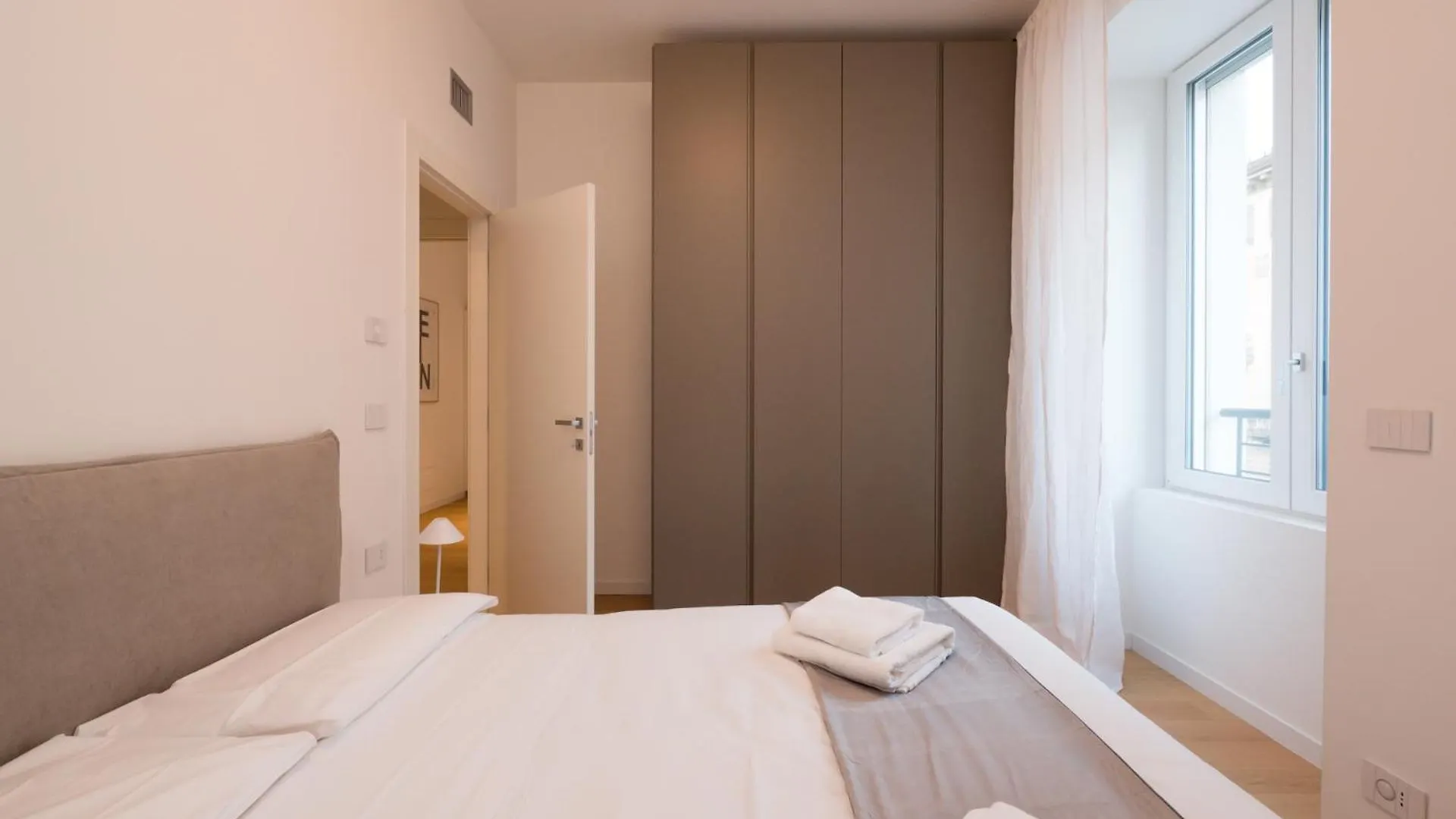 Xenia Milano - 2Rooms Apt In Via Petrella 4 D