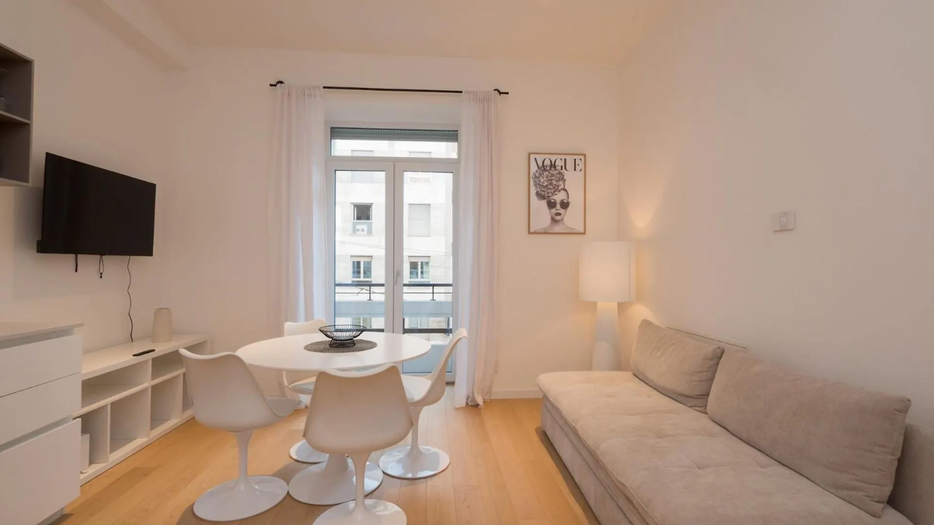 Xenia Milano - 2Rooms Apt In Via Petrella 4 D